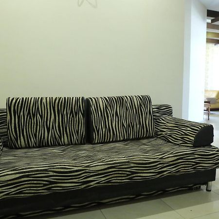 Rent Inn Yerevan On Sakharov Square Экстерьер фото