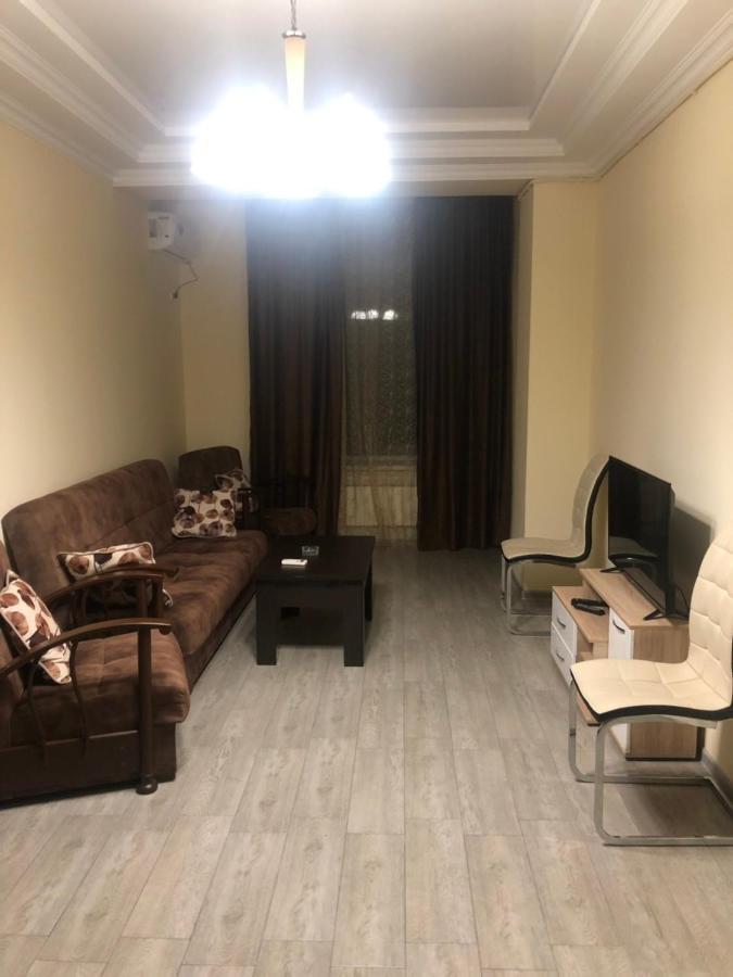 Rent Inn Yerevan On Sakharov Square Экстерьер фото