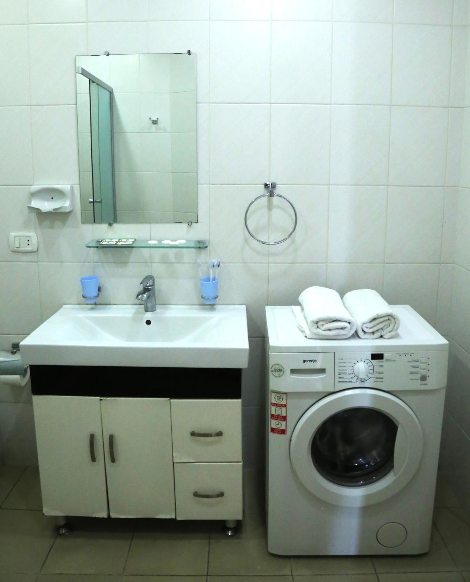 Rent Inn Yerevan On Sakharov Square Экстерьер фото