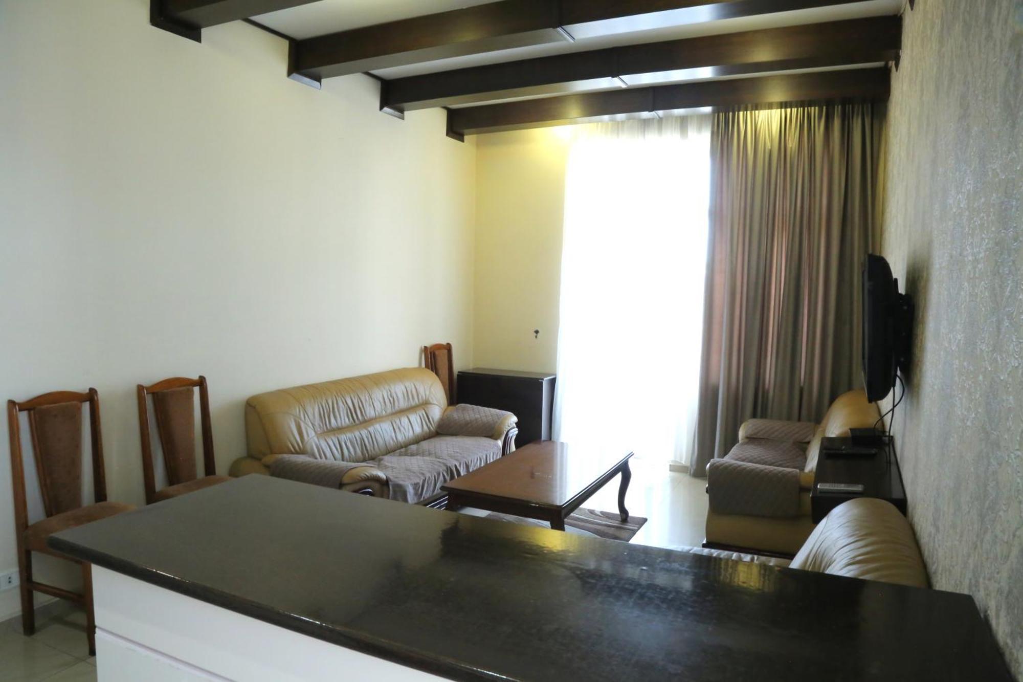 Rent Inn Yerevan On Sakharov Square Экстерьер фото