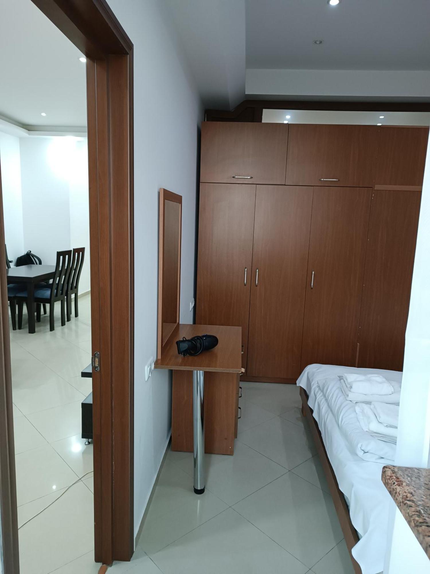 Rent Inn Yerevan On Sakharov Square Экстерьер фото
