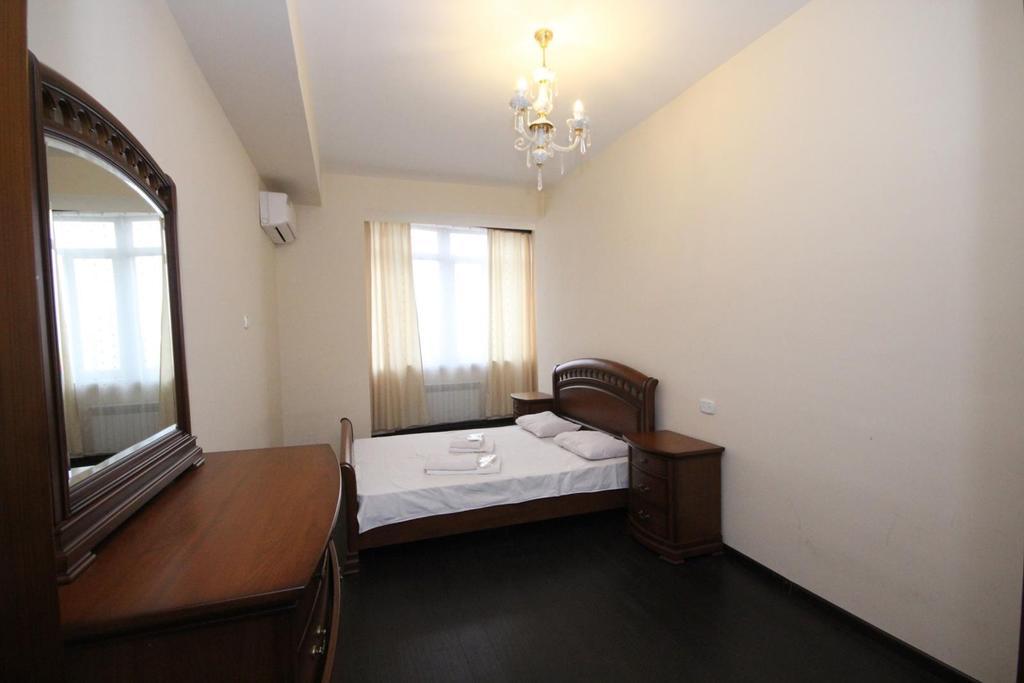 Rent Inn Yerevan On Sakharov Square Номер фото